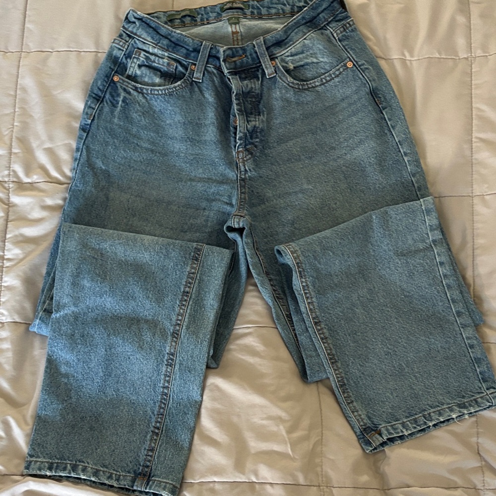 wild fable Women’s High Rise Straight Light Blue Denim Jeans